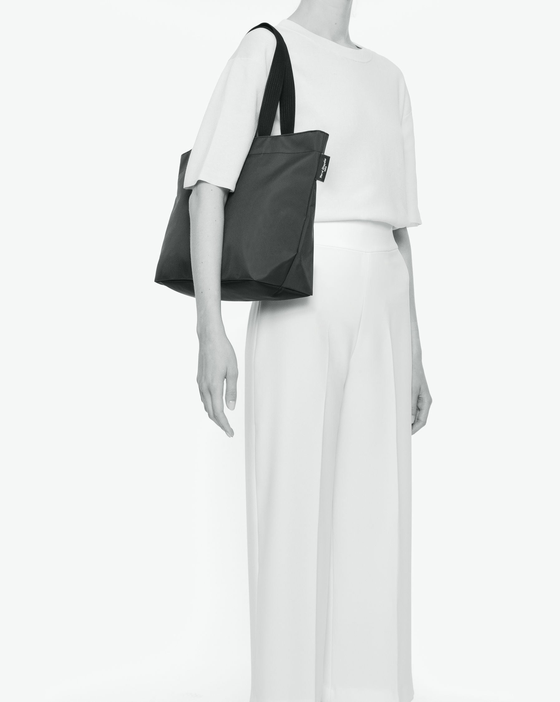 1024N Shoulder bag - Bleu Lave Moka in two-tone nylon – HERVE