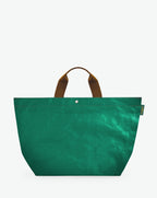 Sac cabas marché coloré en polypropylène, à fond rectangulaire et dans une taille L, aux poignées courtes de couleur en polyamide et à l'œillet décoratif.