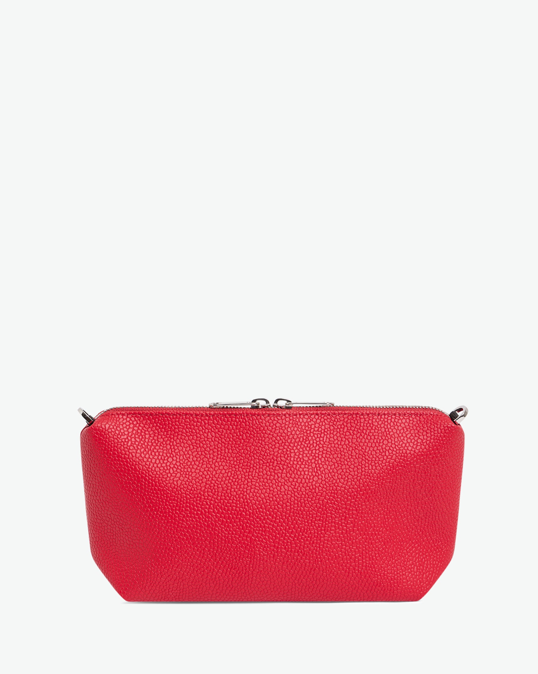 Packshot of a 8784G clutch bag pouch rectangular with a zipper and 2 rings in a small size. The tote is made of pebbled grain coated canvas. Sac pochette rectangulaire toile enduite dans une taille S