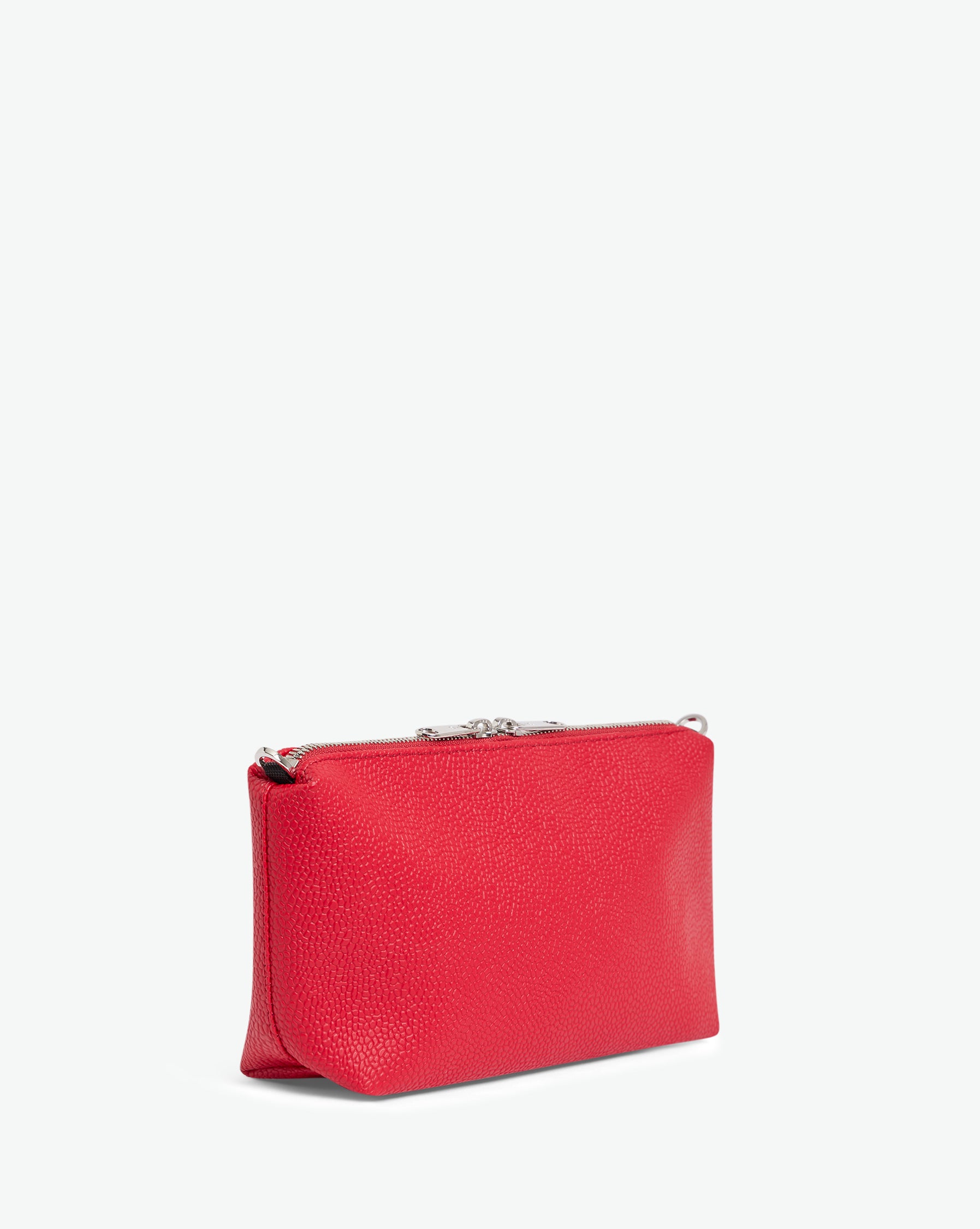 Packshot of a 8784G clutch bag pouch rectangular with a zipper and 2 rings in a small size. The tote is made of pebbled grain coated canvas. Sac pochette rectangulaire toile enduite dans une taille S