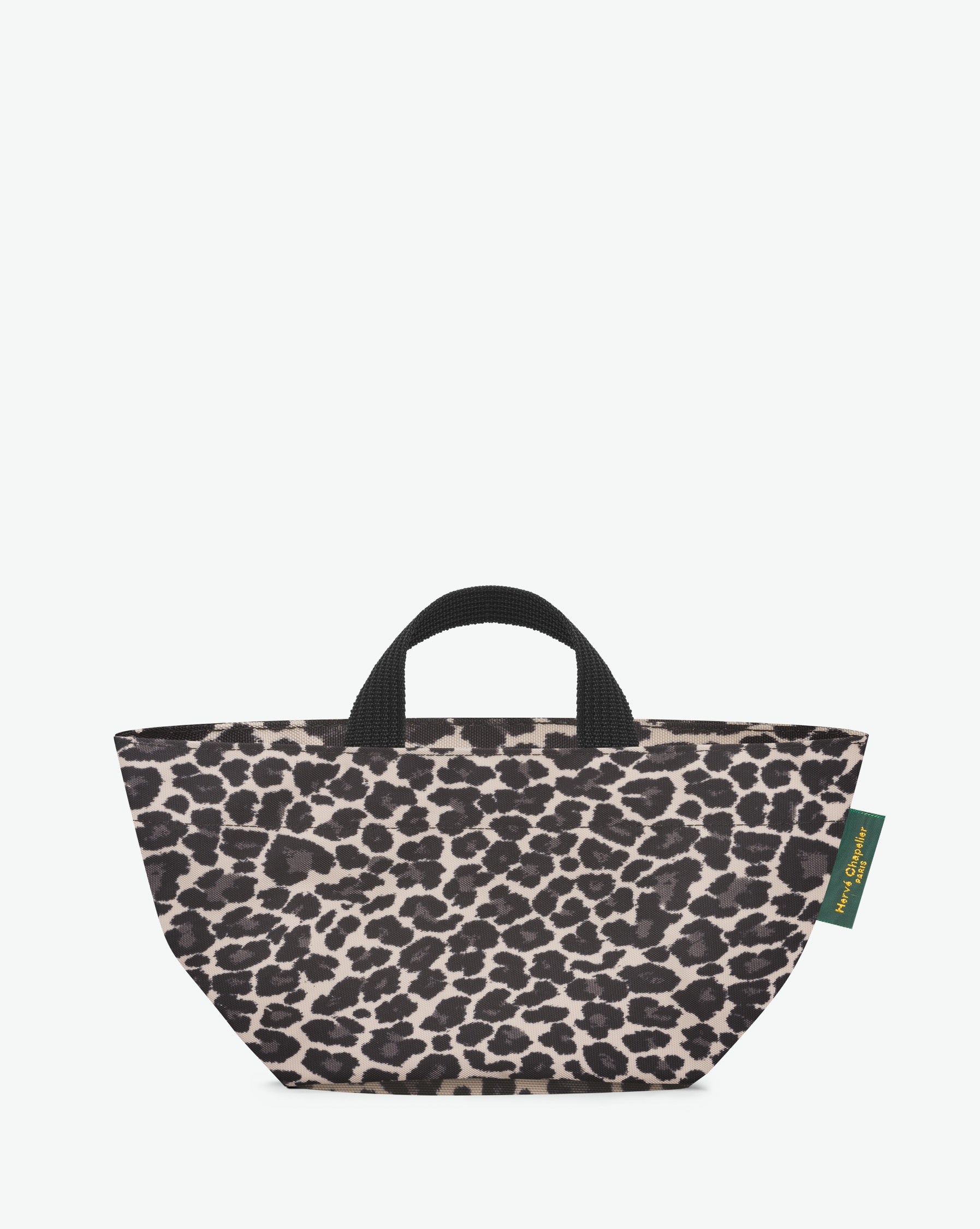 Packshot of a 901F tote bag with short polyprop handles and a zipper. The bag is made of nylon in a fancy print in a small size. Sac cabas a poignees courtes en nylon imprime dans un format S