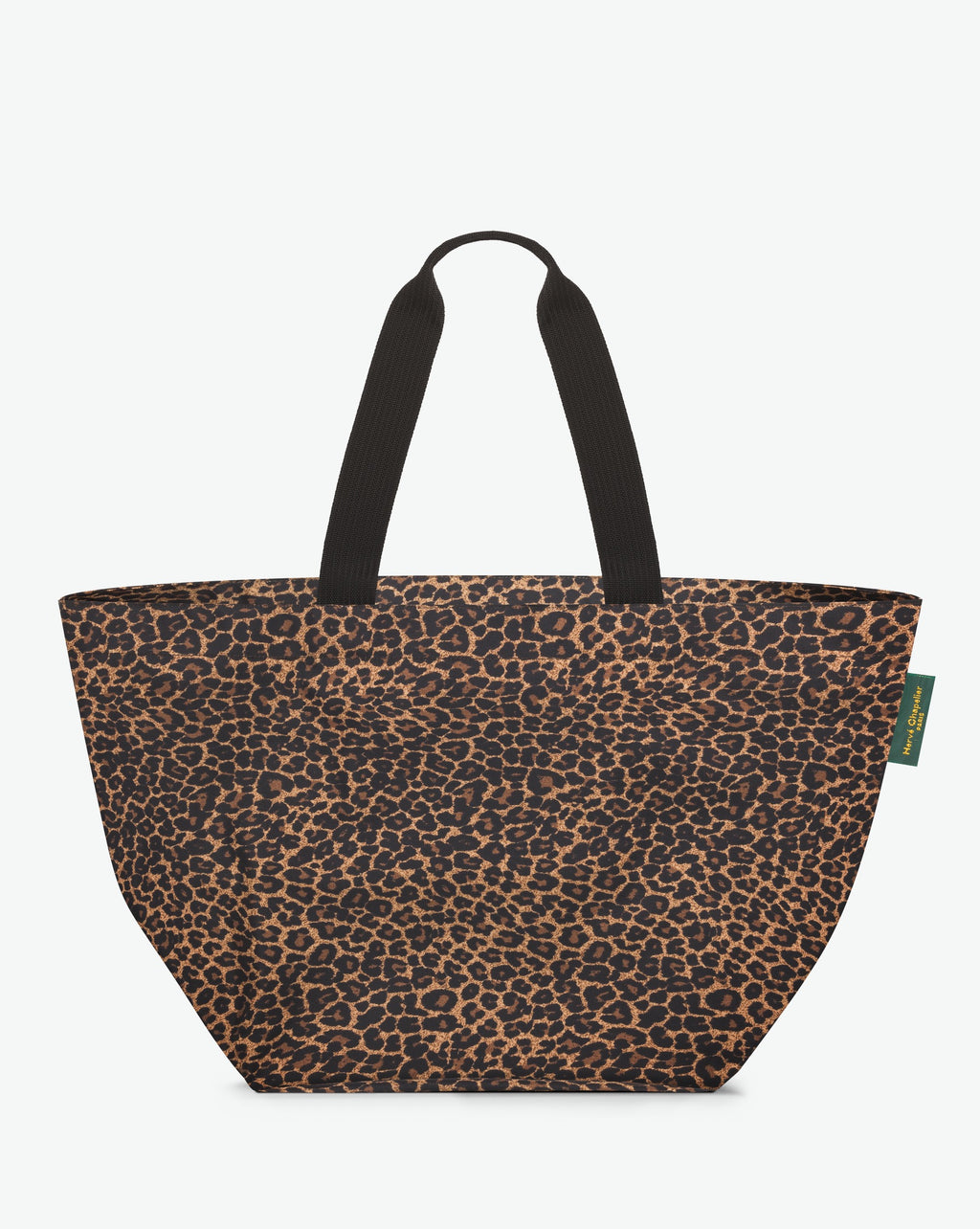 Packshot of a 913F shopping bag with long polyprop handles and a zipper and an inside pocket. The bag is made of printed nylon in a extra-large size. Sac cabas a poignees longues en nylon imprime dans un formatX L