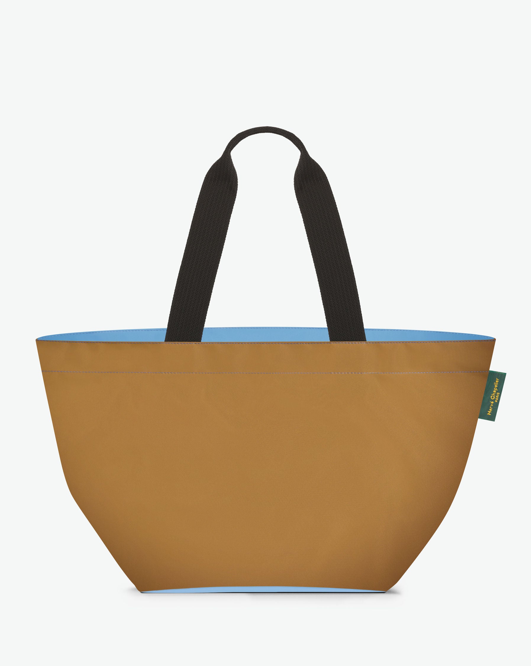 Sac cabas porté épaule de couleur en nylon bicolore, à fond carré et dans un format L. Présence d'un double zip, d'anses longues noires en polypropylène, et d'une étiquette de marque verte.