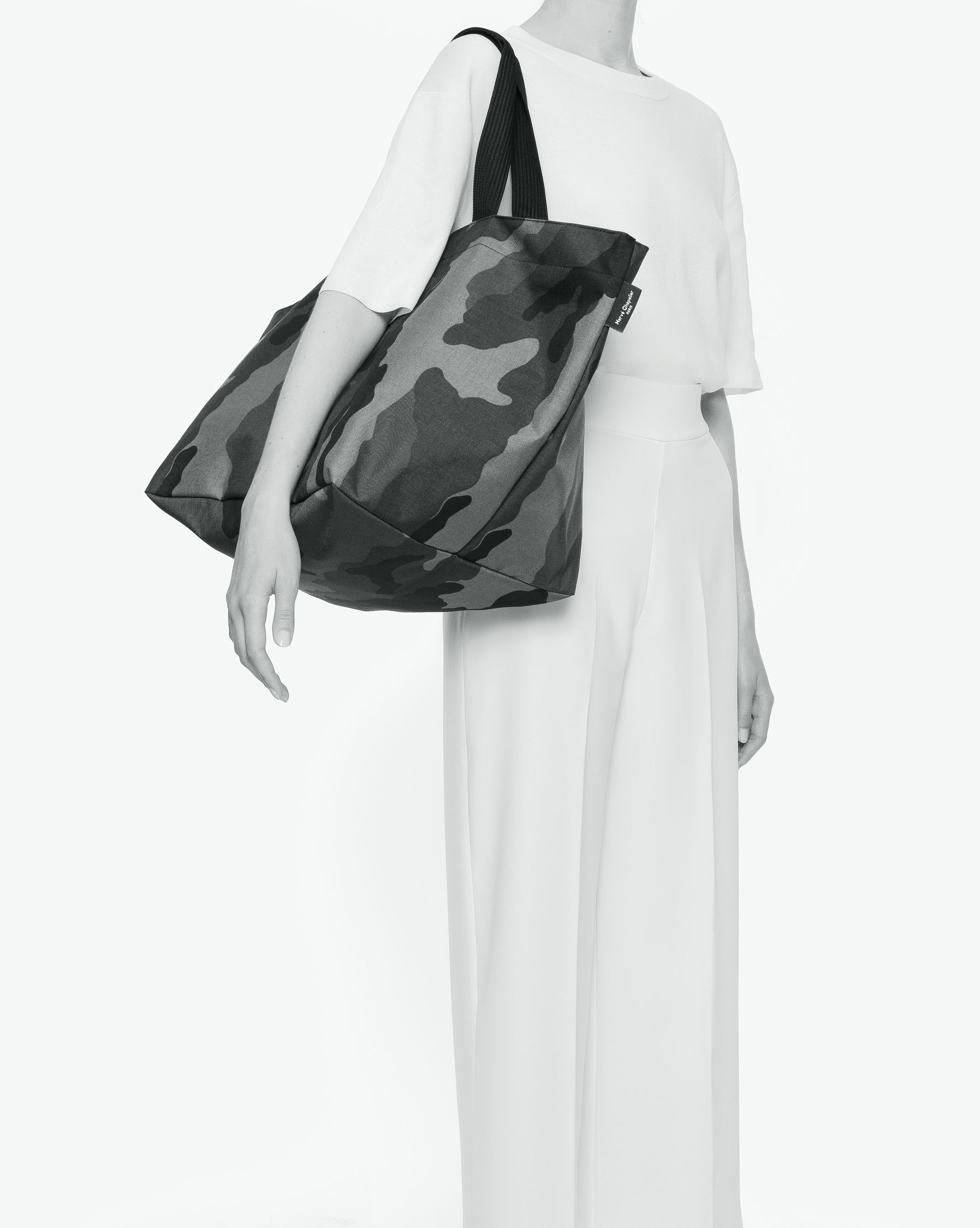 HERVE CHAPELIER - OFFICIAL WEBSITE - Bags made of pebbled