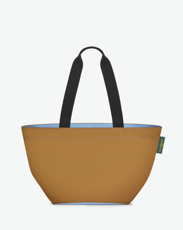 Hervé Chapelier -  - "Sac cabas porté épaule de couleur en nylon bicolore,
à fond carré et dans un format M.
Présence d'un double zip,
d'anses longues noires en polypropylène,
et d'une étiquette de marque verte."