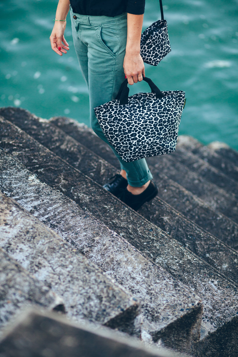 HERVE CHAPELIER - OFFICIAL WEBSITE - Bags made of pebbled grain 
